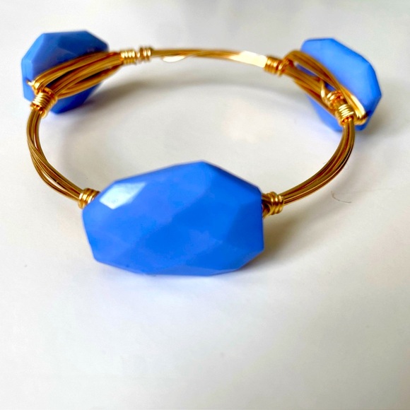 Funky Acrylic  Blue and Faux Gold Wire Bracelet - Picture 1 of 9